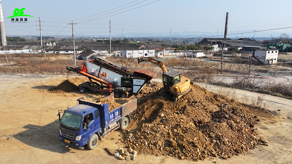 行業黑馬！德森移動篩分一體機，破解物料處理三大痛點